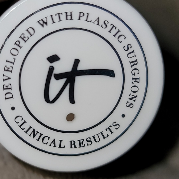 IT cosmetics heavenly skin New ( opened but put back in tube, Never used - Picture 5 of 5